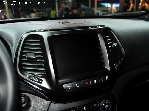 Freelander 2，探索新一代自由之旅的智能伙伴