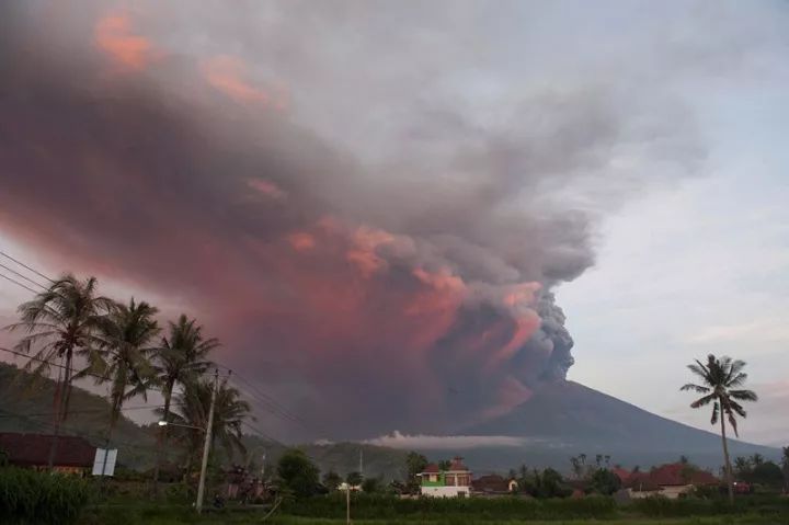 巴厘岛火山爆发最新消息，影响与应对措施